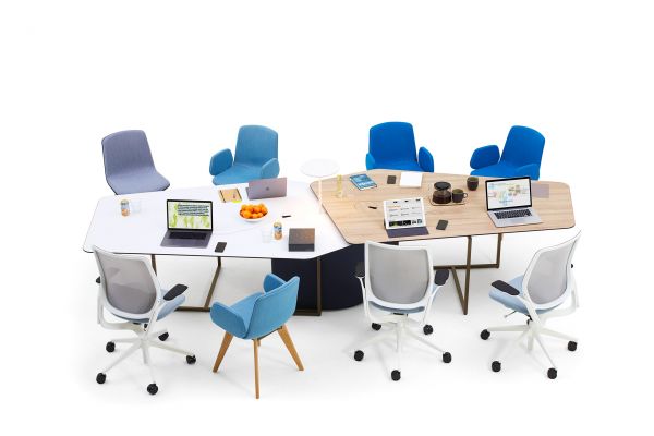 table-fieldingA51E396A-A976-7D11-8E69-756E37B00A33.jpg