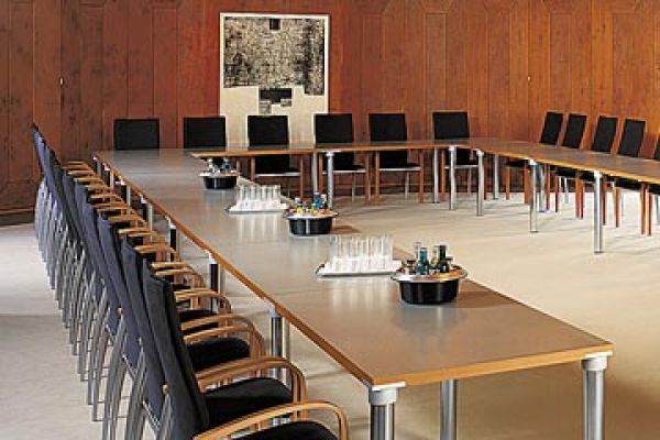 table-modularF1074D65-FFE3-C305-D851-E78EC21DC29E.jpg